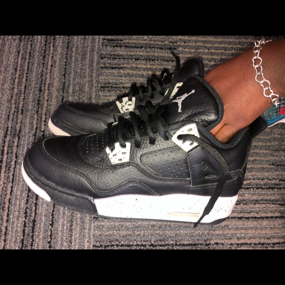 Air Jordan Oreo 4s - Picture 4 of 5